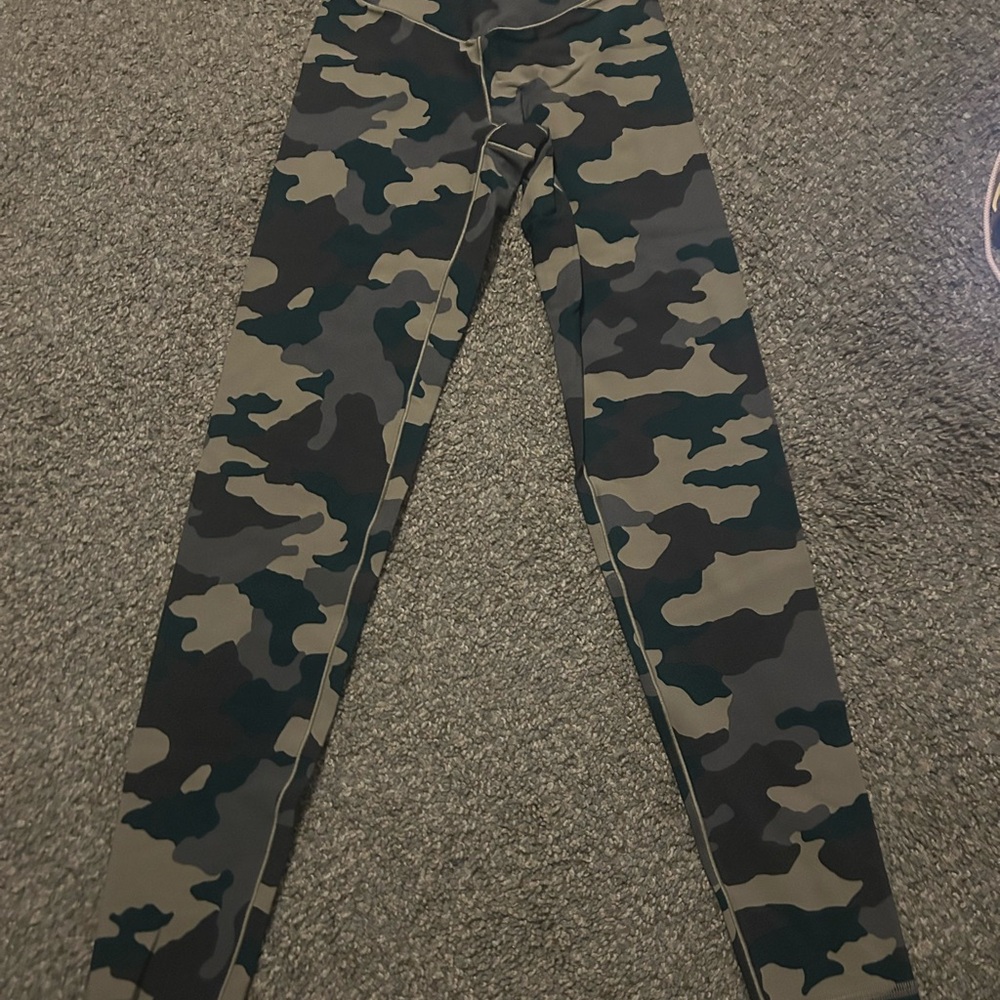 Aerie Women's Camouflage Leggings - Black and Gray